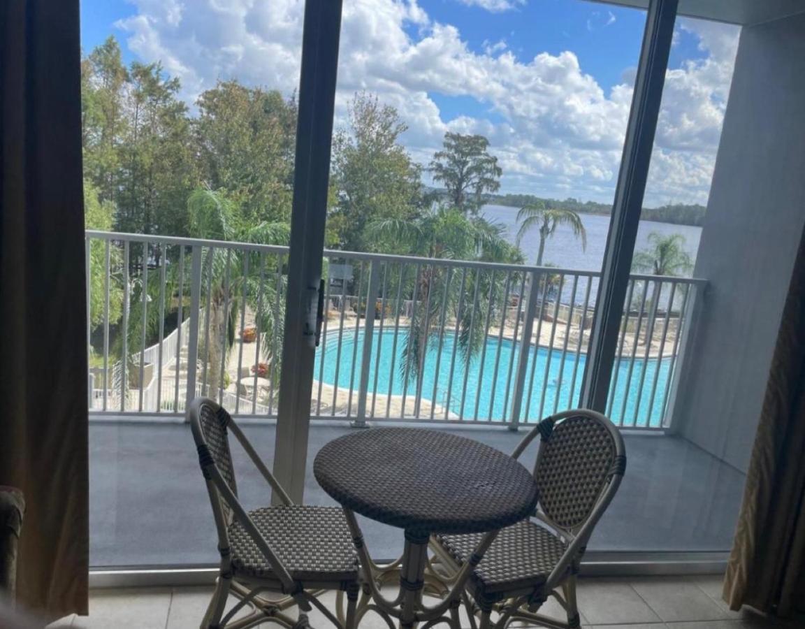 Disney Just 1 And A Quarter Mile Away, Blue Heron 1 Room 2 Bath,Amenities,6 Guests, Walk To Restaurants, No Fees At Check In أورلاندو المظهر الخارجي الصورة